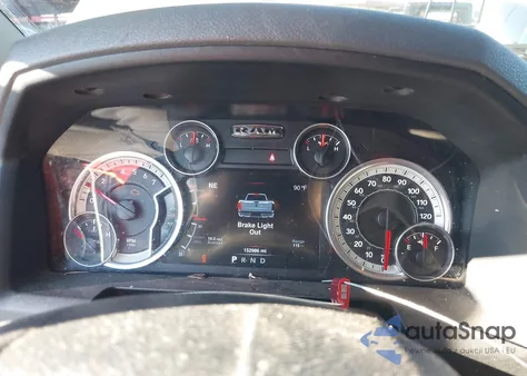 2016 Ram 1500 Big Horn z USA, uszkodzony, nr VIN 1C6RR7LT5GS104856